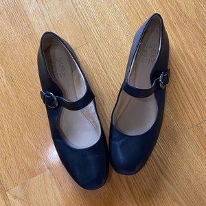 Naturalizer Erica Mary Jane Black Flats, 8N / 8AA Narrow